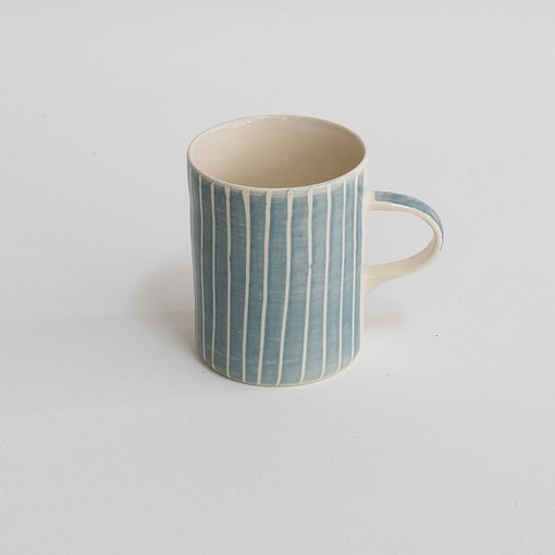grey srtipe mug